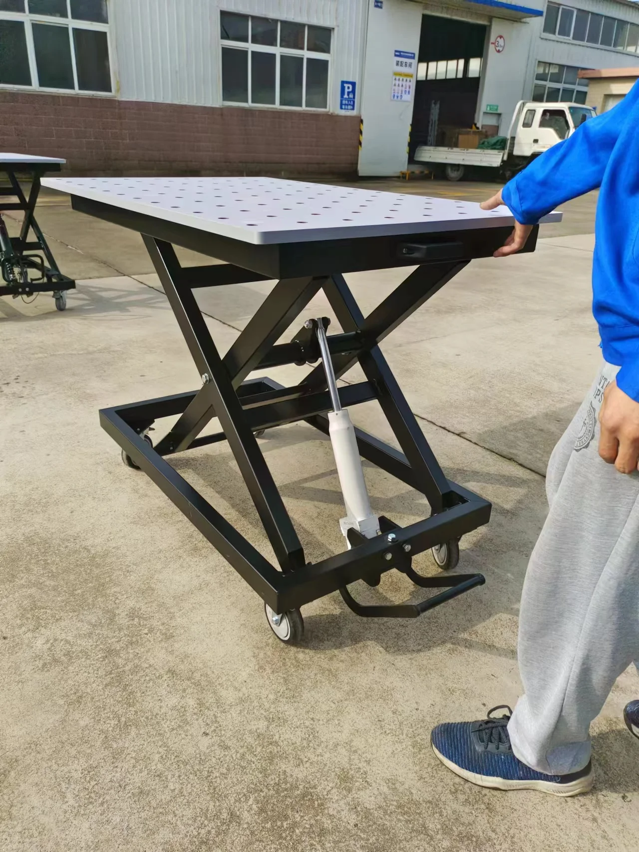 Mobile lifting welding table, drilling table for the pillar drilling machine