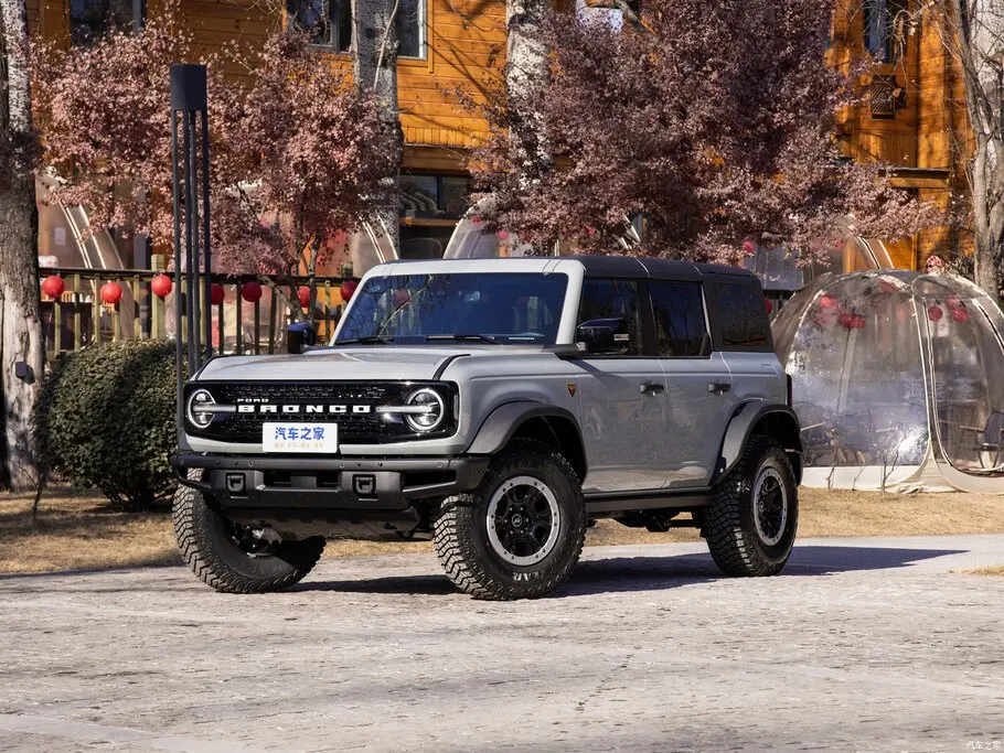top suv 4x4 2024 model Ford Bronco with Non independent suspension with multiple four-wheel drive modes and ride on car new cars