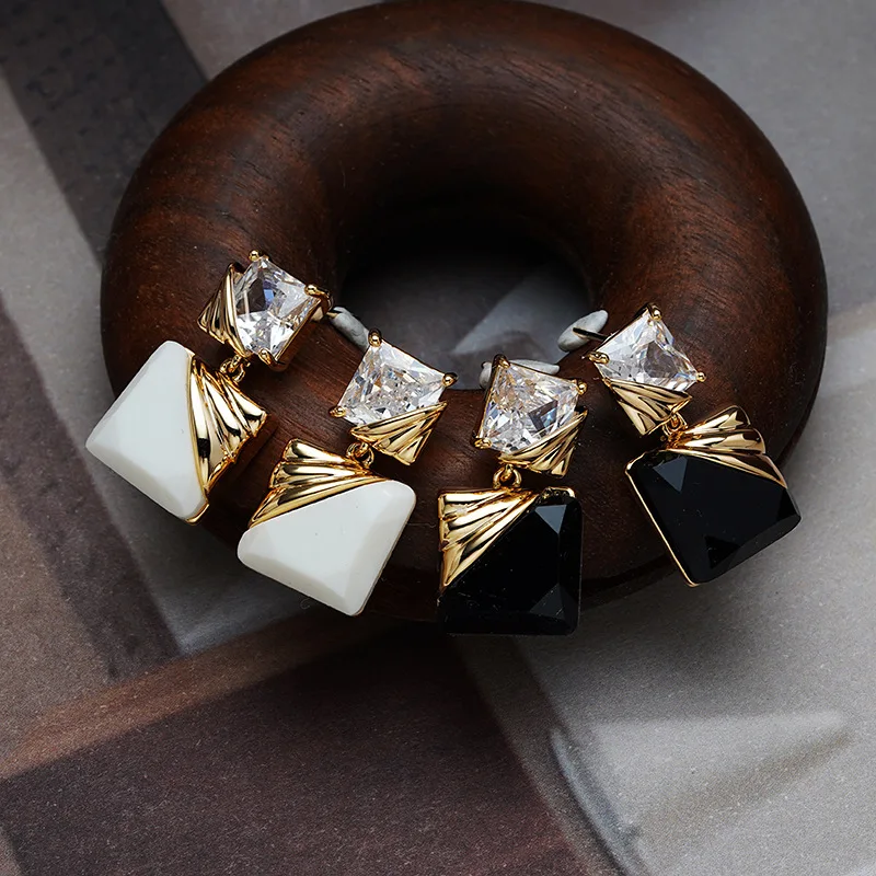 Luxury Vintage Geometric Zircon Stud Earrings Trendy Large Diamond  Zircon Brass Stud Earrings Jewelry for Women