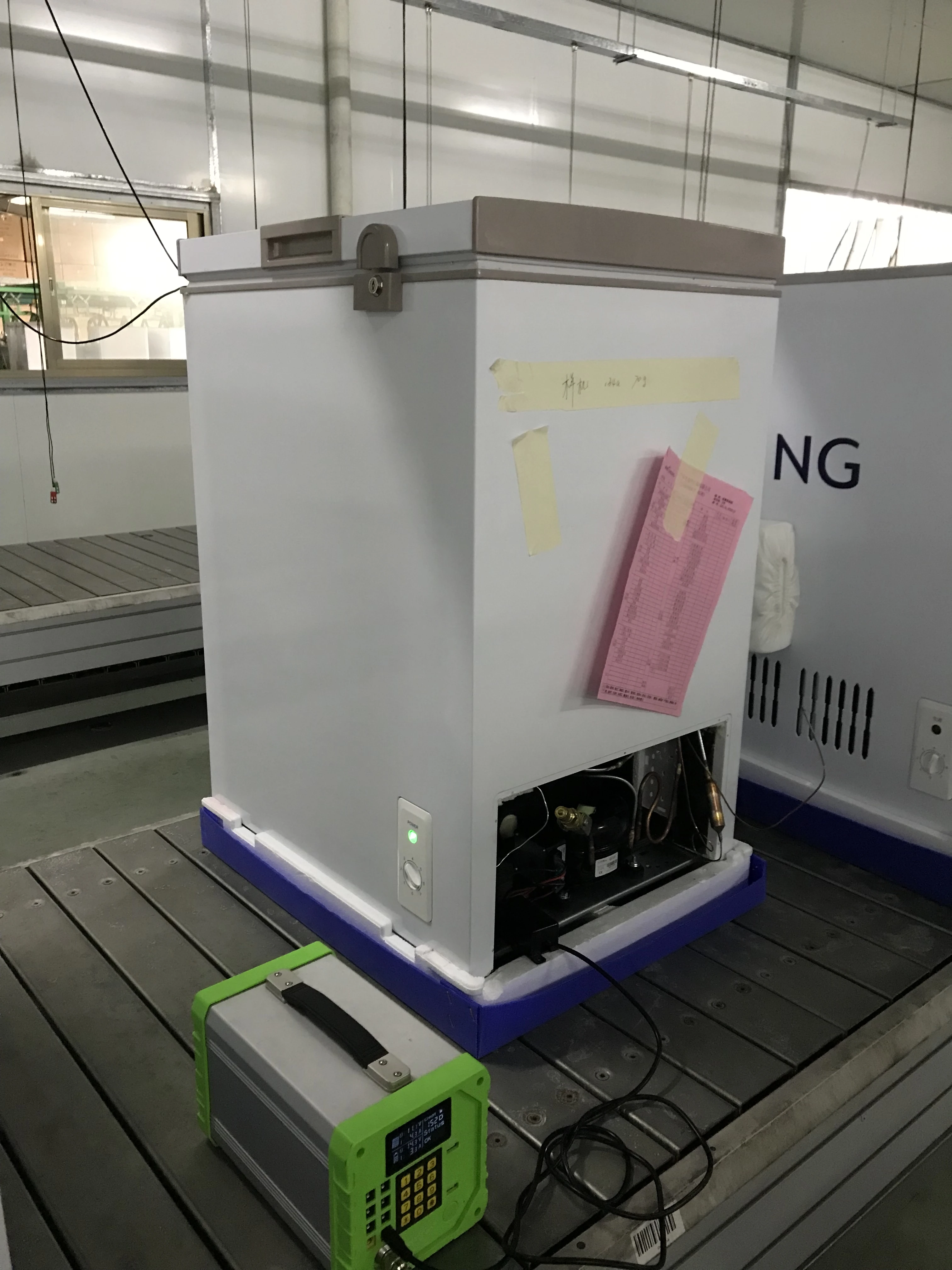 2023 best-selling solar panel directly  to BD/C-100 cheat freezer deep without battery