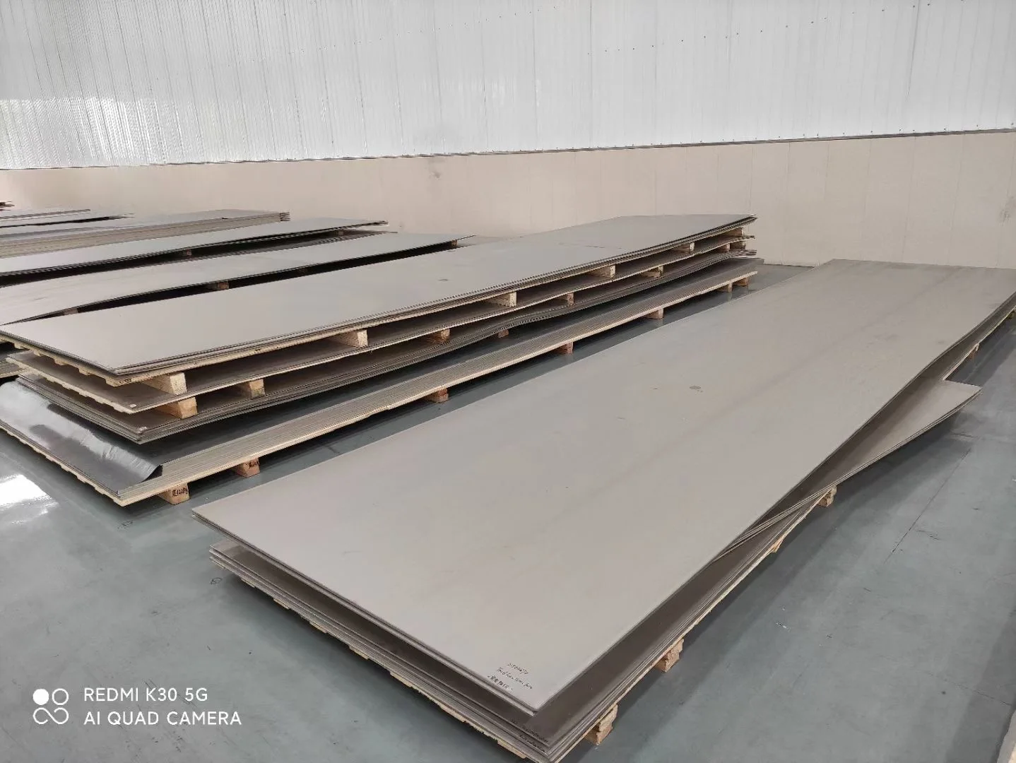 Различные спецификации титановой пластины и композитной пластины из титанового сплава GR5 F136 на фабрике Baoji