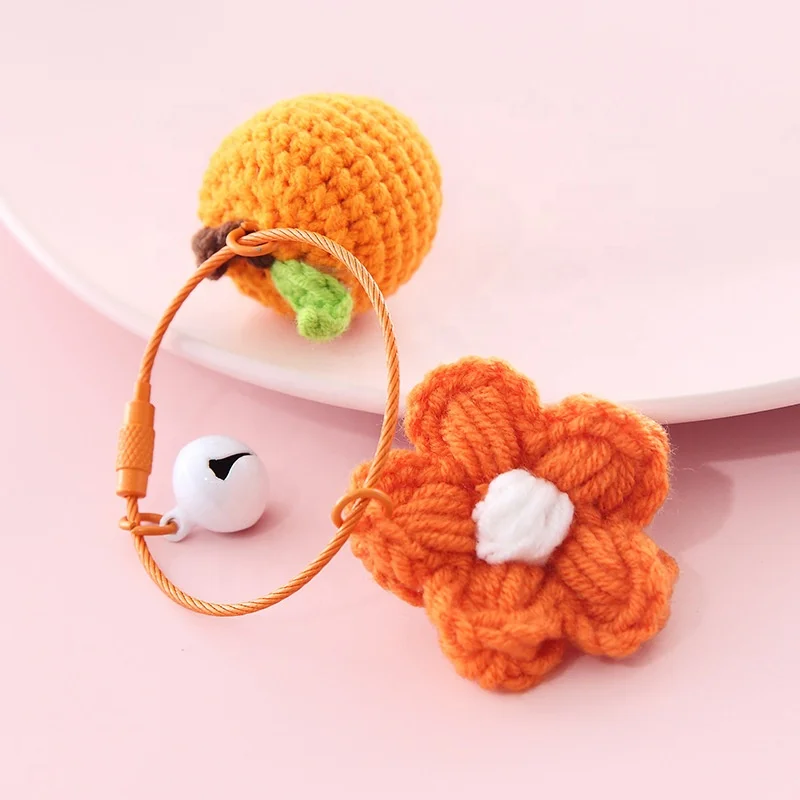 Promotional Knitted Yarn Rainbow Samile Face Flower Keychain Pendant Tag with  Screw Locking Wire Loop or Lobster Clip Wholesale