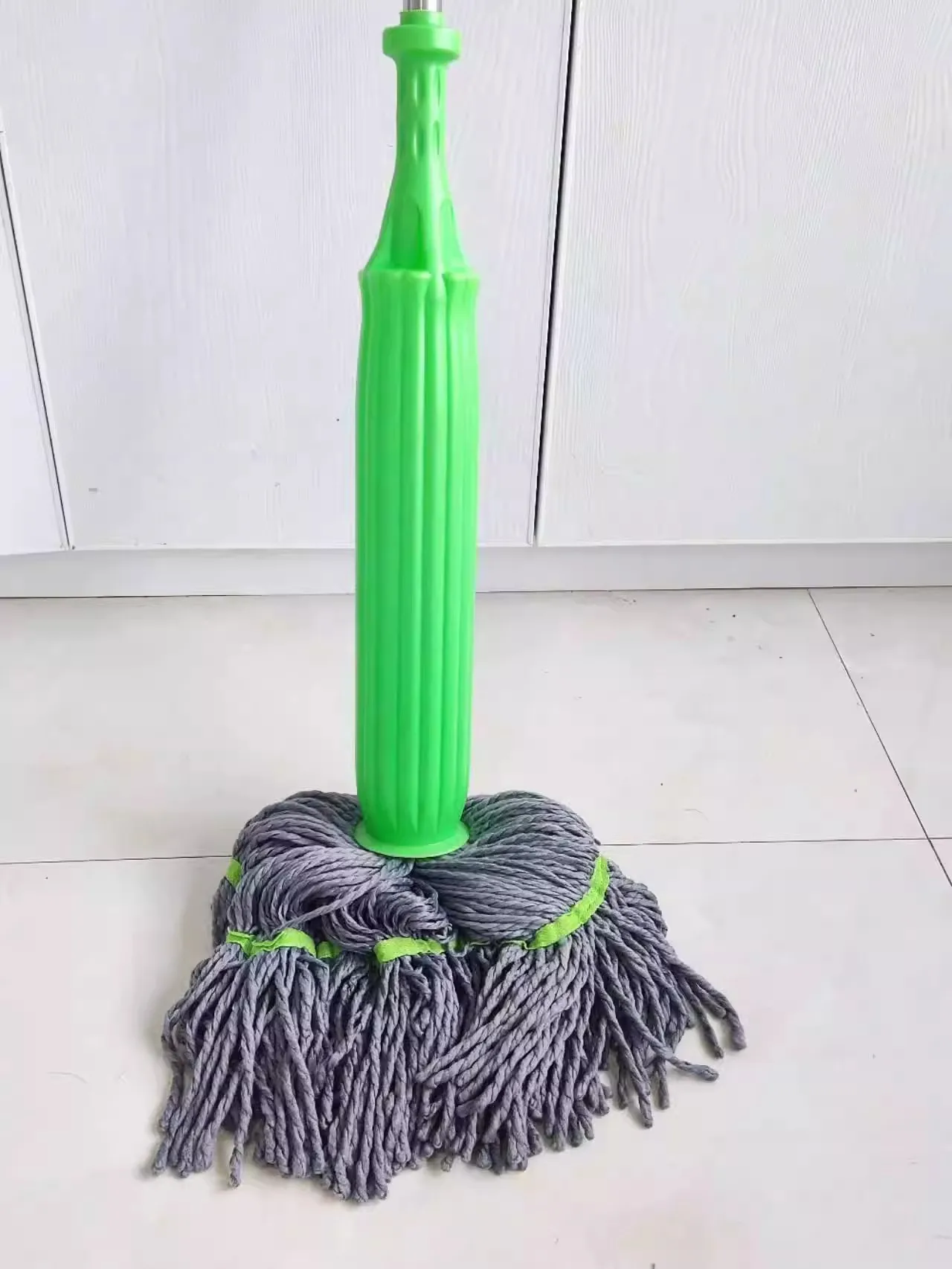 Cheap Household Cleaning Tools Squeeze Magic Microfiber Floor Industrial Mop Simple Hands-free Dry and Wet Rotating
