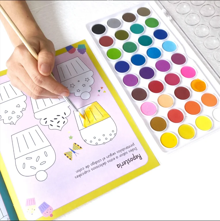 Custom 36 Colors Watercolor Paint Set with Brush for Children