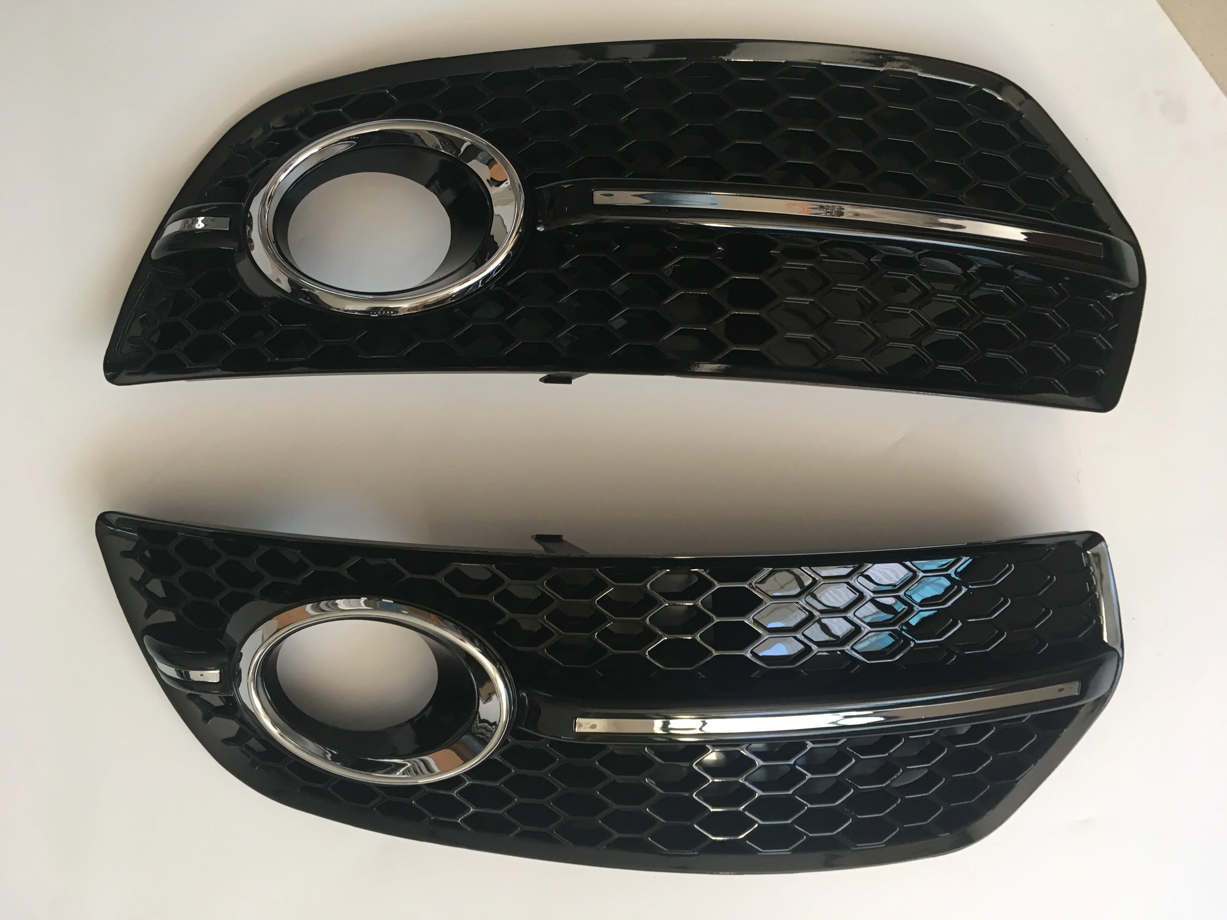 1 Pair Q5 change to SQ5/RSQ5 Front Lower Bumper Grill Fog Light Lamp Grille Cover For Q5 2009 2010 2011