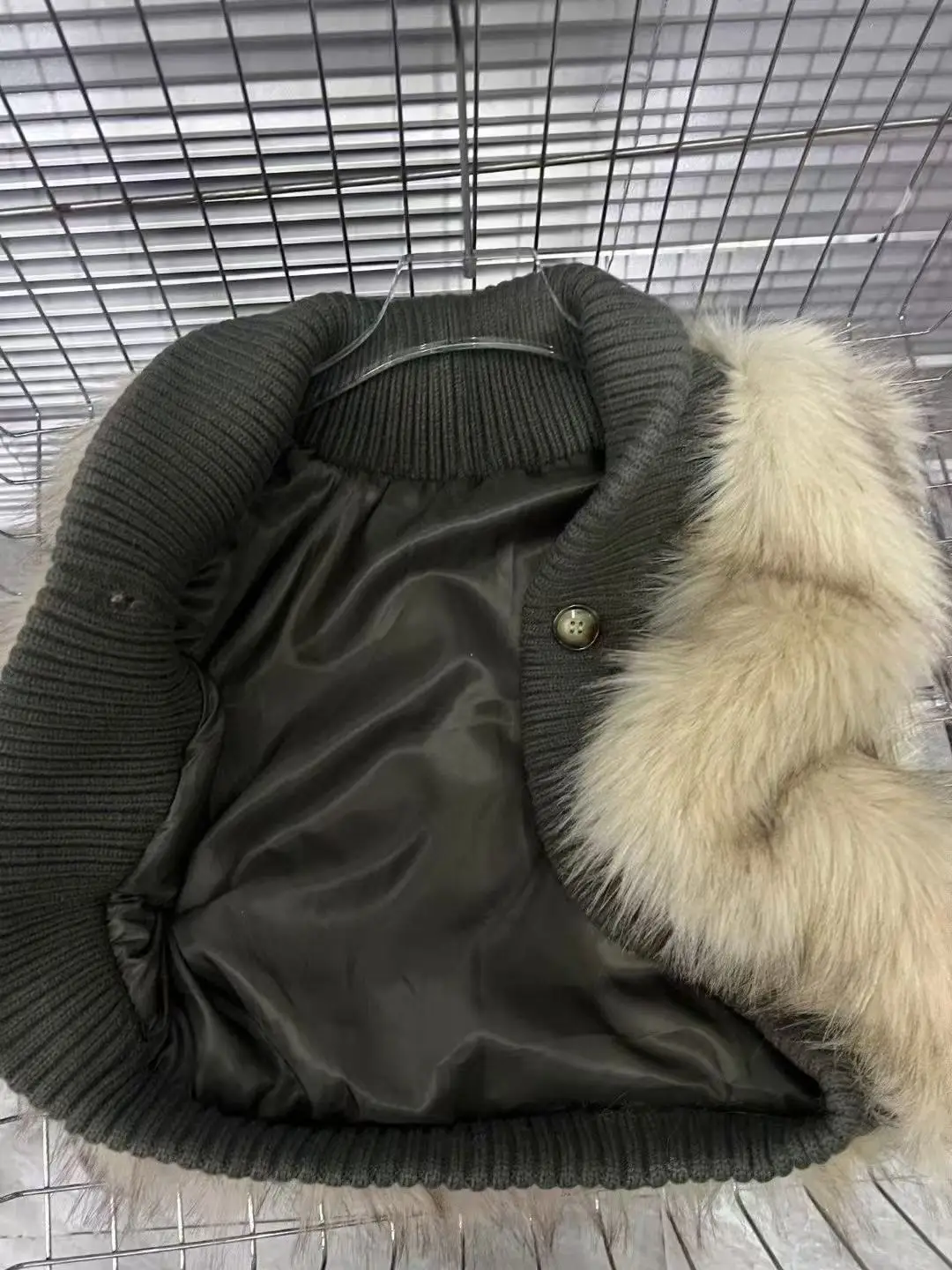 Fashion Gliet Crop Short Coat 2024 New Design Women Knitting Vest Faux Fur Sleeveless Vest