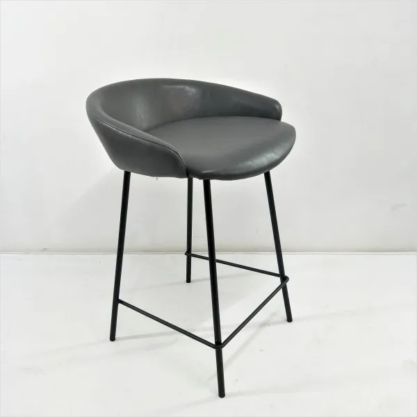 China Professional Manufacture Pu Leisure bar stool Industrial iron metal modern leather bar chair