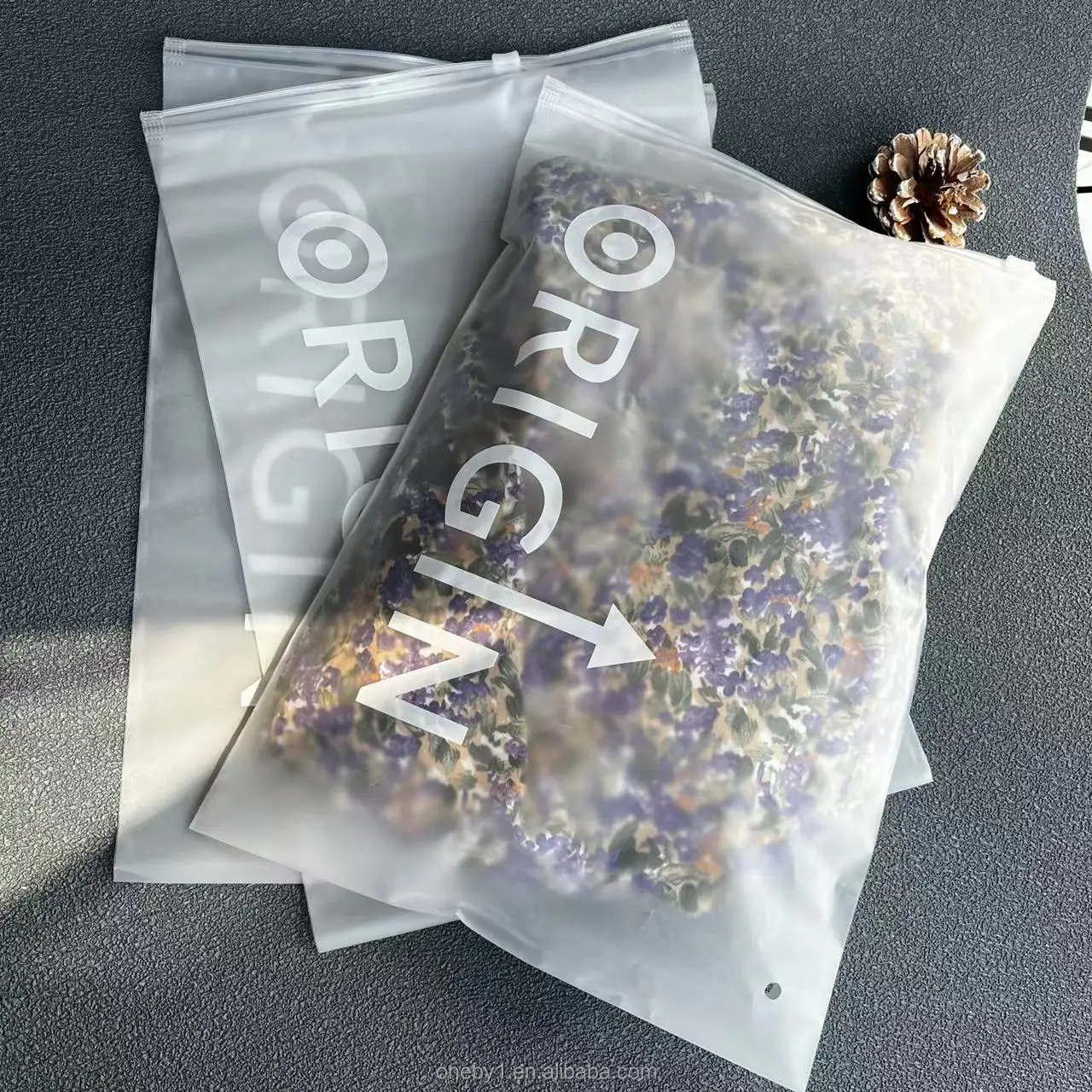 Custom Matte Print Pe Zipper lock Poly Zipper Lock Frosted Plastic Packaging Bag For Clothes and shoes