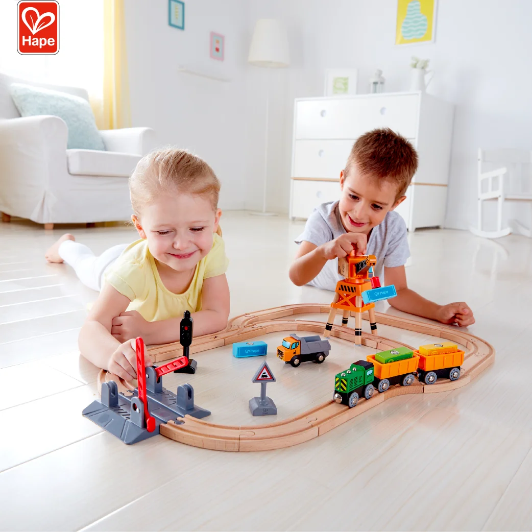 Custom Multifunctional Fishing Educational Beench Wooden Railway Crossing & Crane Set  for Age Group 3Y+