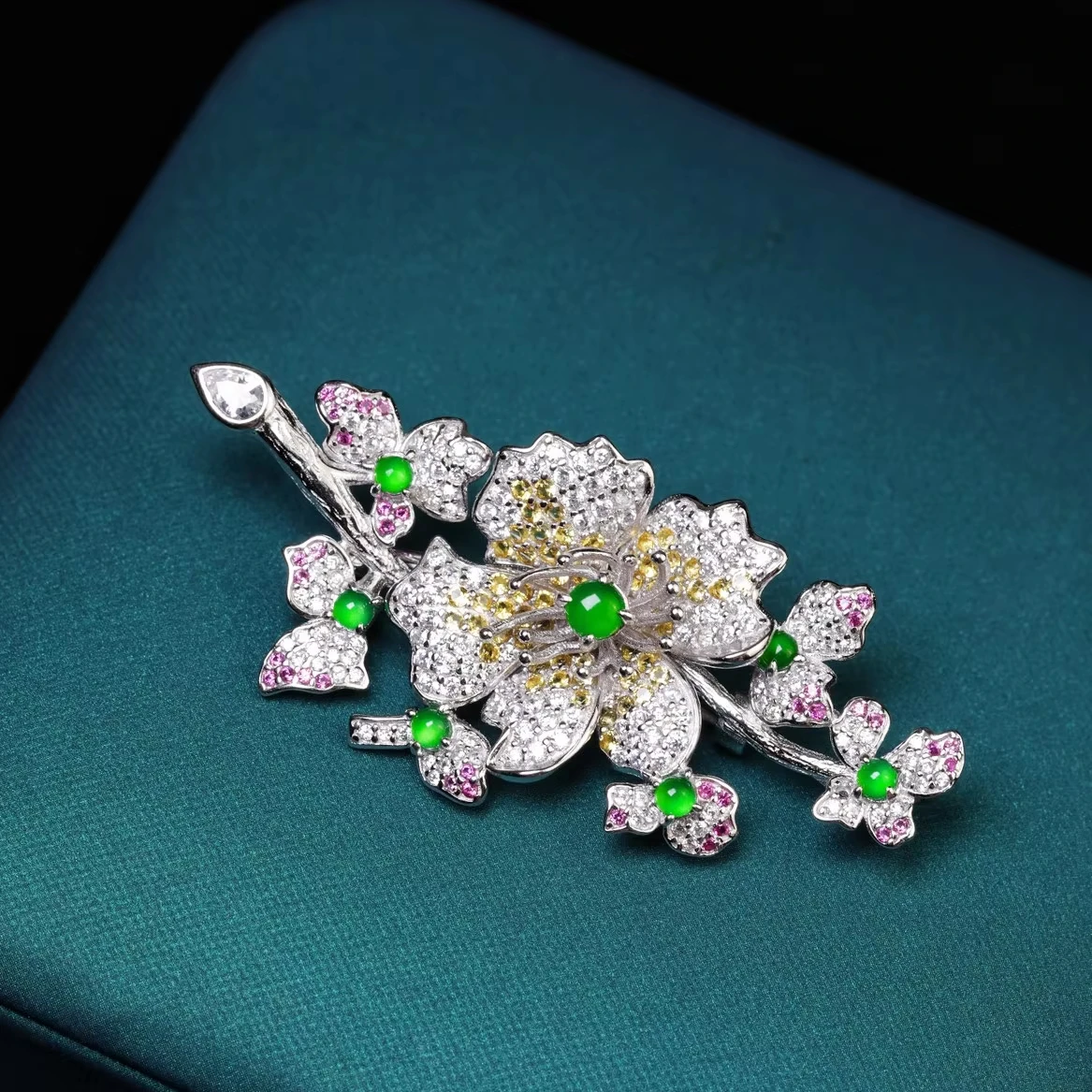 Customize Designer Luxury Jewelry Brooches For Women Zircon Inlay 925 Sterling Silver Jade Flower Brooch