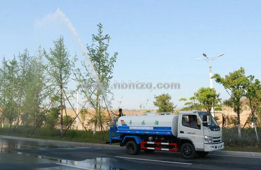 Очистка города специальный автомобиль городская дорога промывка ландшафтное Опрыскивание поливальная вода на строительных