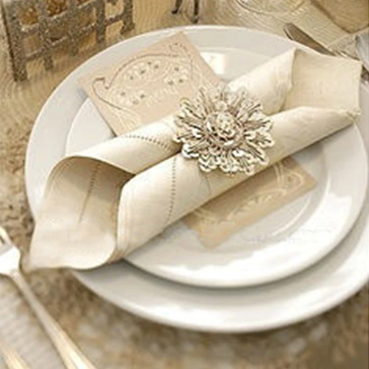 Прочная рекламная салфетка из полиэстера с вышивкой на заказ с логотипом для фестиваля, ужина, вечеринки