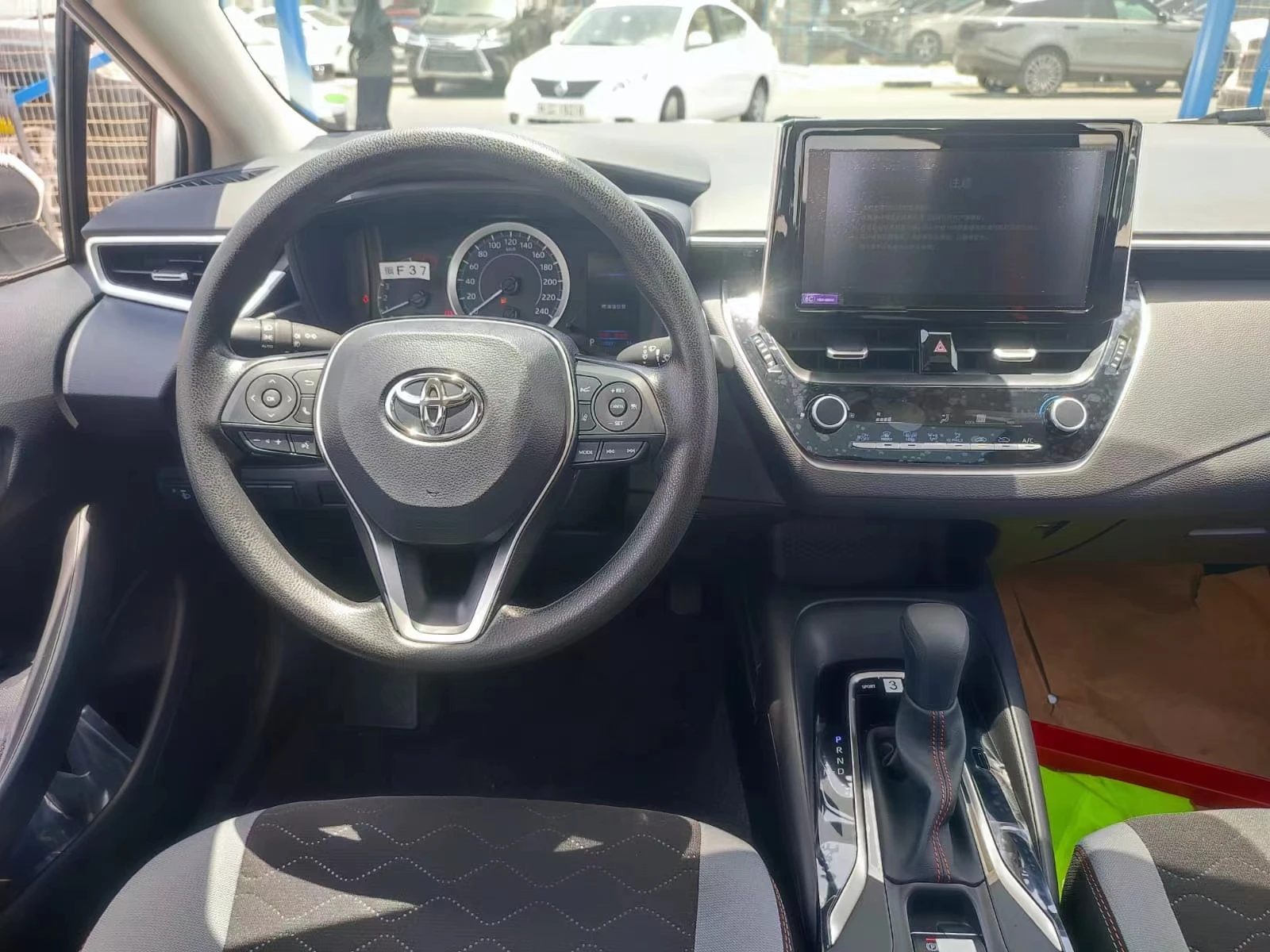 Лидер продаж 2024 Toyota Corolla 1.2L Элитная версия новый автомобиль недорогой со склада