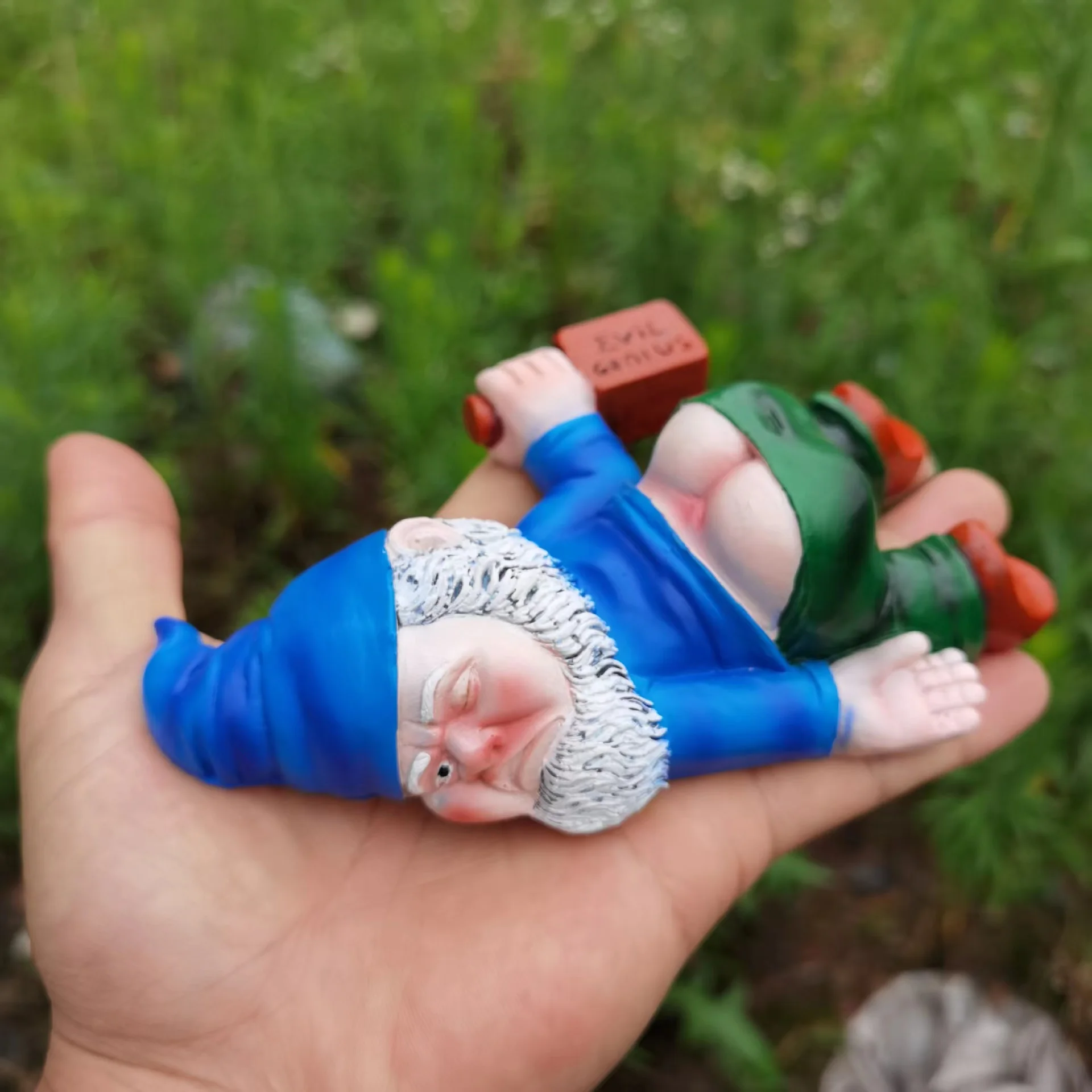 Top Grace  Funny Drunk Gnomes Garden Decor Naughty Dwarf Garden Gnome Statue Sculpture for Outdoor Garden Decorations