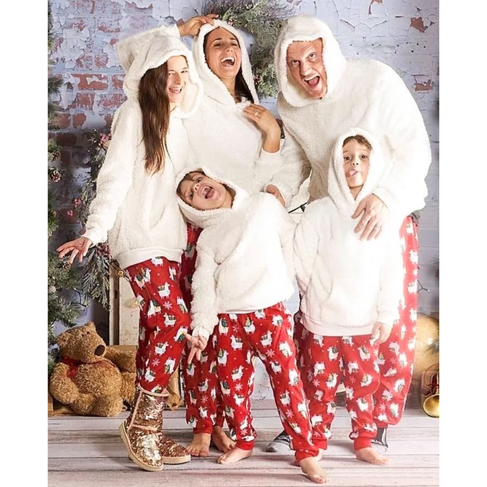 
2020 2021 Quality Fashion Christmas Sherpa Hoodies Sets Fall Winter Warm Two Pieces Pajamas Christmas Family Matching Clothing 