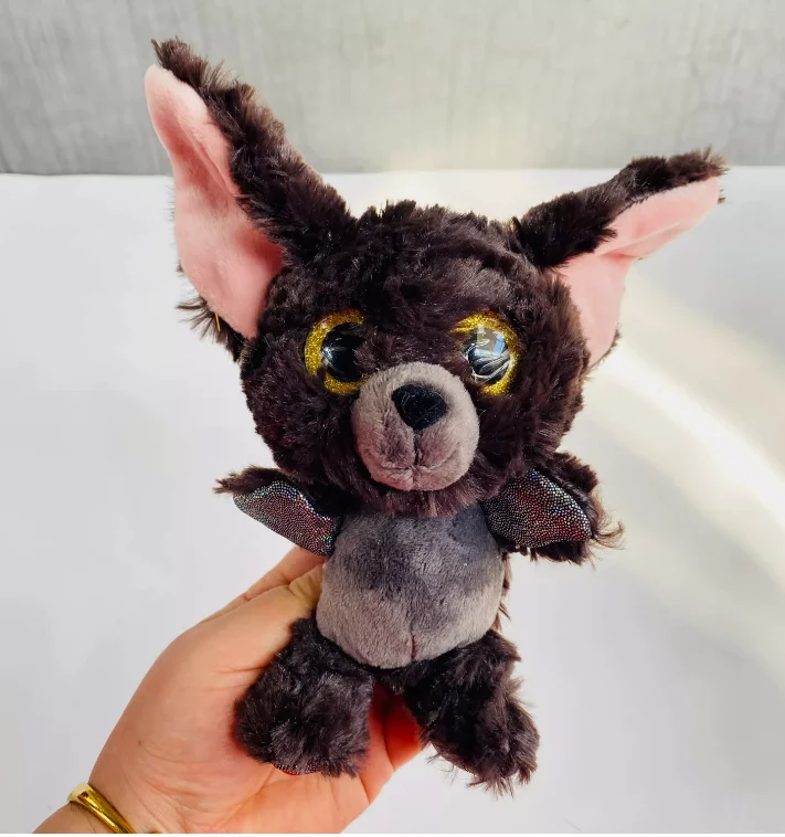 Nici плюшевая игрушка с большими глазами оленя кролика милая летучая мышь единорог рука хватая кукла