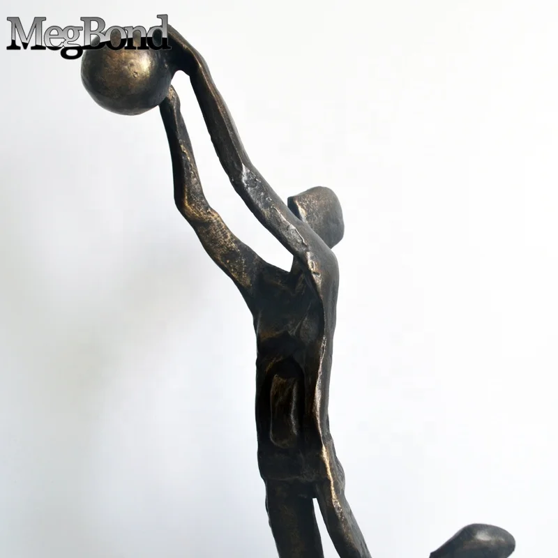 Antique bronze Cast iron sportman player statue for home creative decoration, basketball player figurine for table top decor