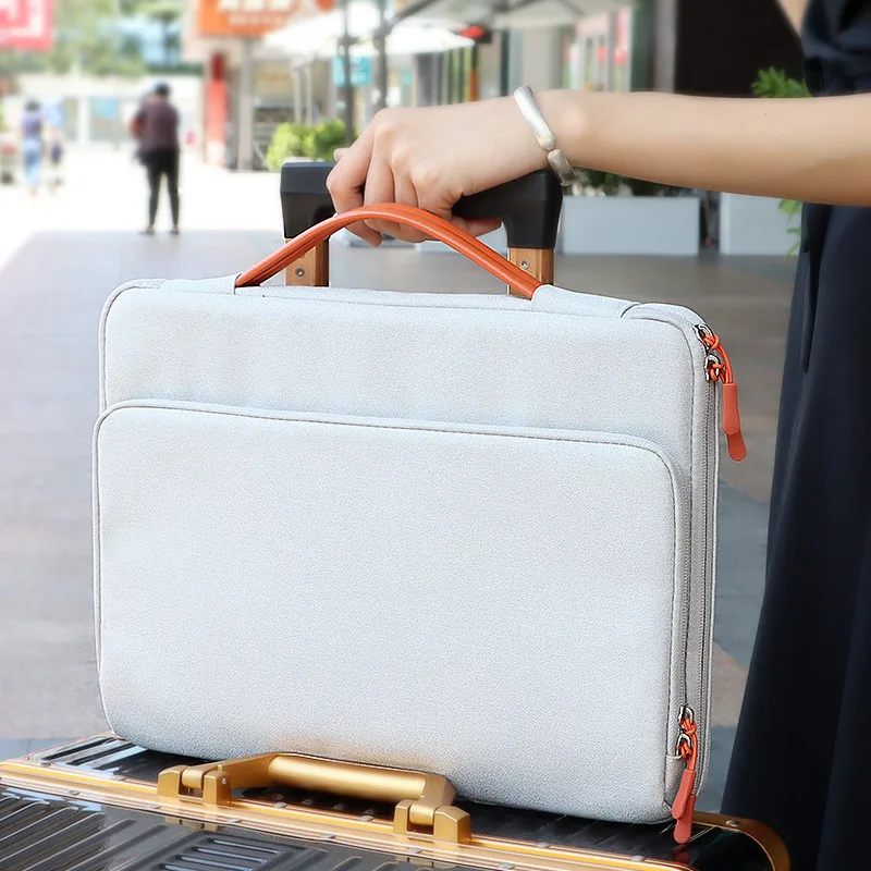 Direct sale Waterproof Anti-virabation lightweight business notebook briefcases 13 ' 13.3' 15.4 inch laptop tote bag