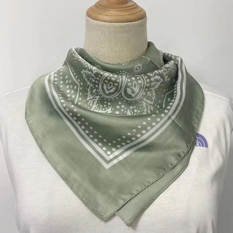 Wholesale fashion summer smooth women stripe printed square hair silk satin shawls and scarves scarf