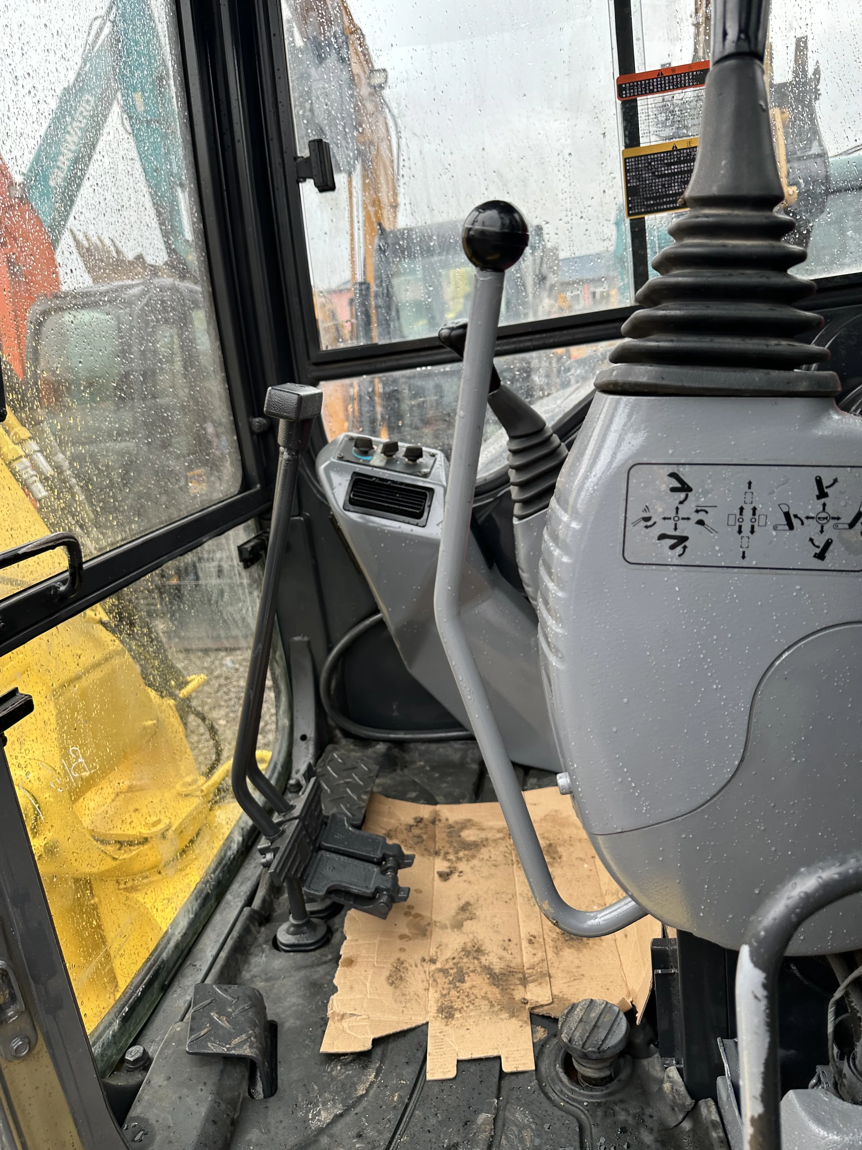 Б/у komatsu pc35 pc40 pc55 pc56 мини-Экскаваторы pc30 pc15 pc20 в продаже