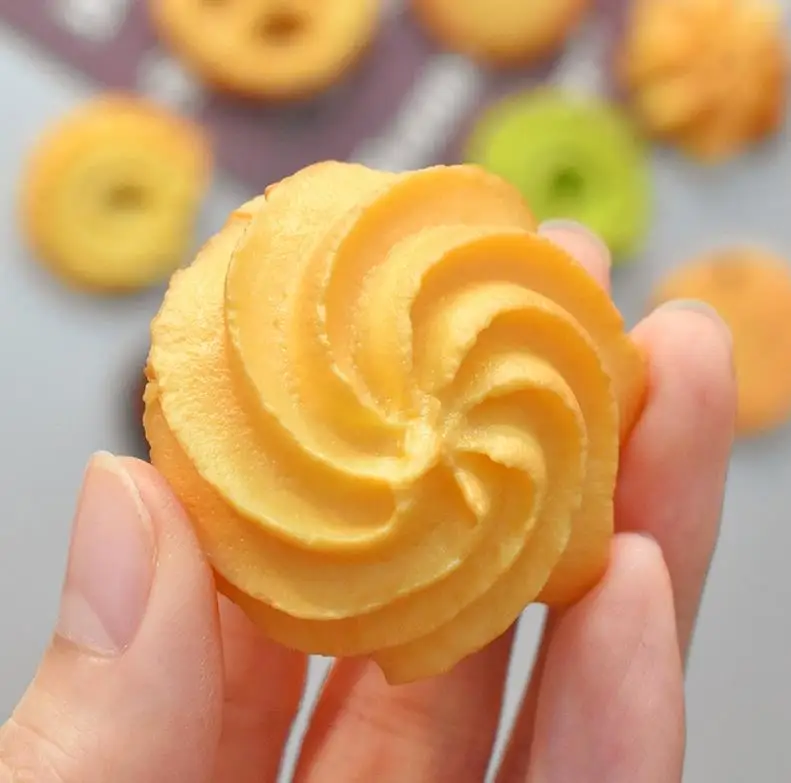 Creative simulation Korean ins Cookie refrigerator magnet cute food cookie magnetic decoration message board refrigerator magnet