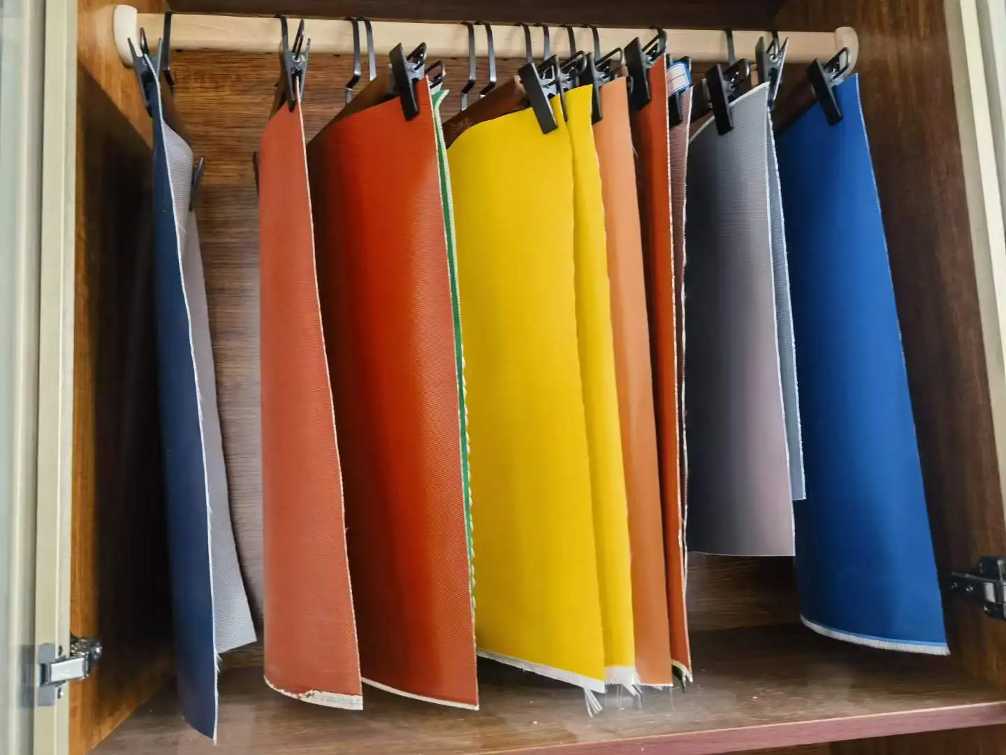 E-glass Liquid Silicone Rubber Electrical Thermal Conductivity Silicon liquid glue Coated Fiberglass Fabric