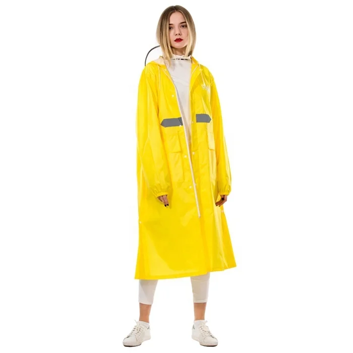 
2020 Hot Selling Fashion Long Raincoat for Adults High Quality Nylon Wear Resistance Rain Wear with Backpack for motorcycle 