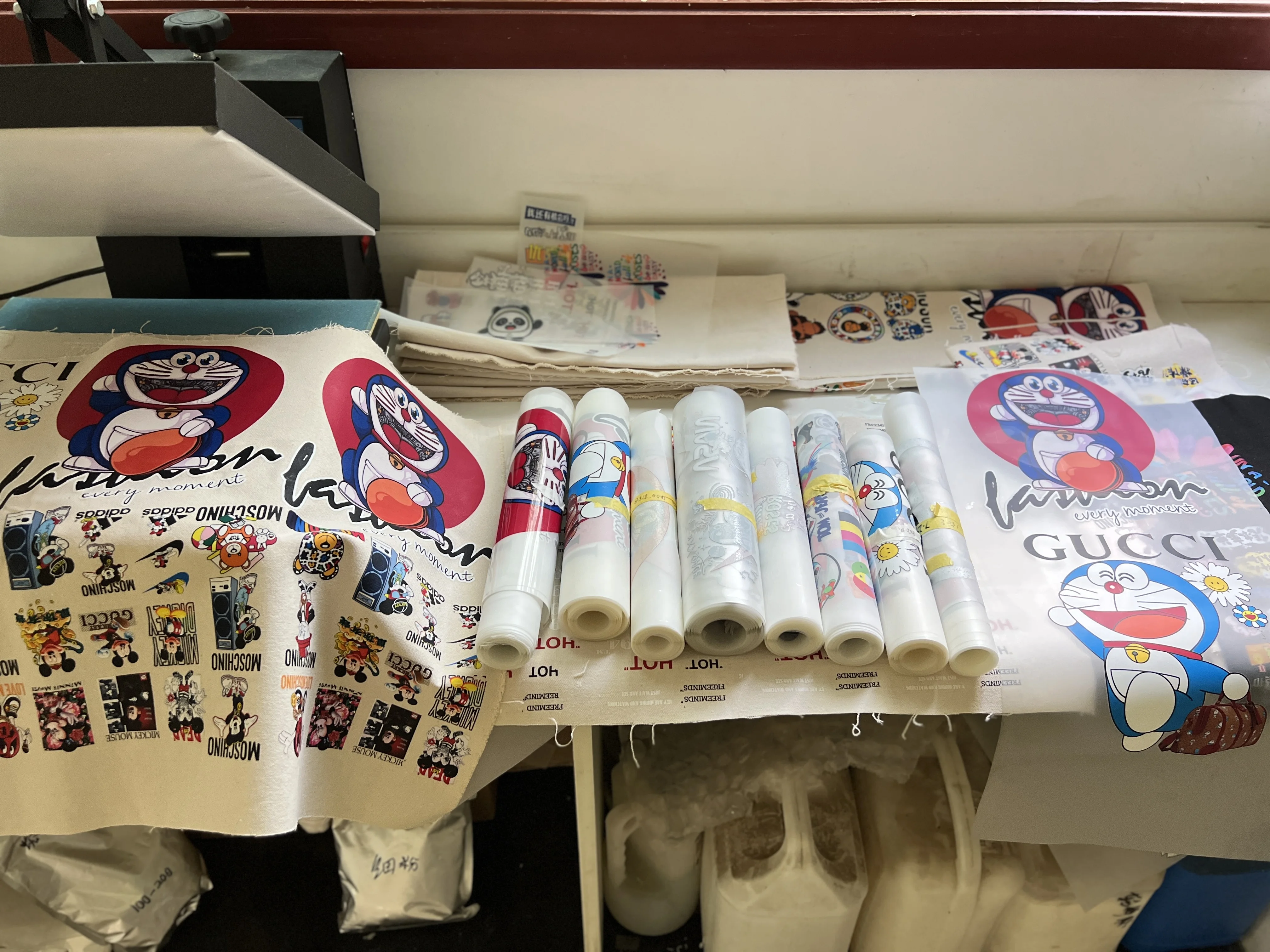 Factory Direct Sell Best Price  A4 A3 40*50cm Customized Size Single-sided Double-sided Heat Transfer PET Film Hot Cold Peeling