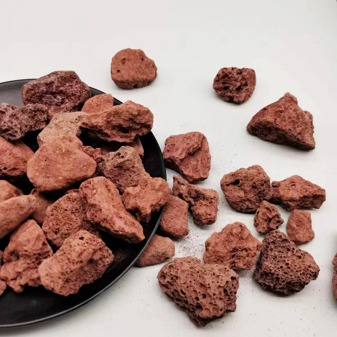 Natural Stone Wholesale Price Red And Black Volcanic Basalt Lava Rock For Landscaping Garden Decoration