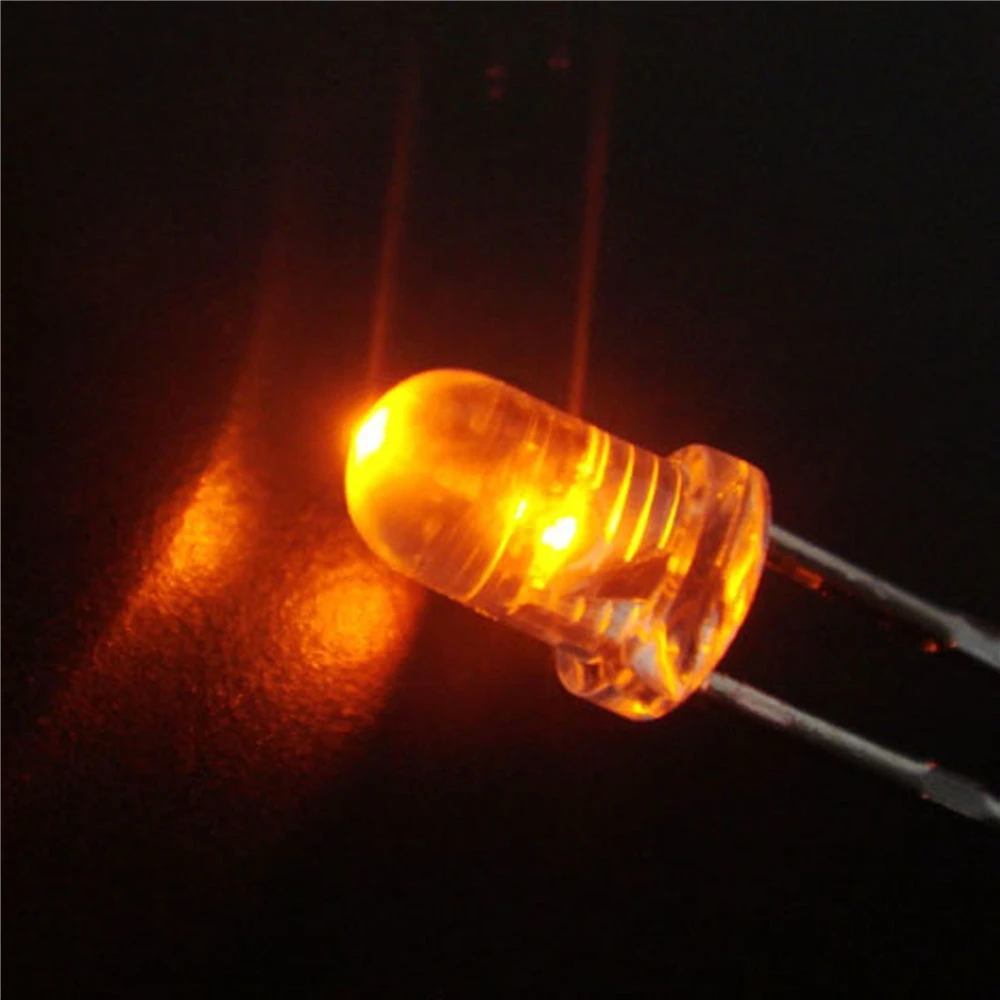 Best price 1.0hz 1.5hz 2.5HZ 3.0hz 6.8hz clear lens 3mm Amber flashing led for flash toy