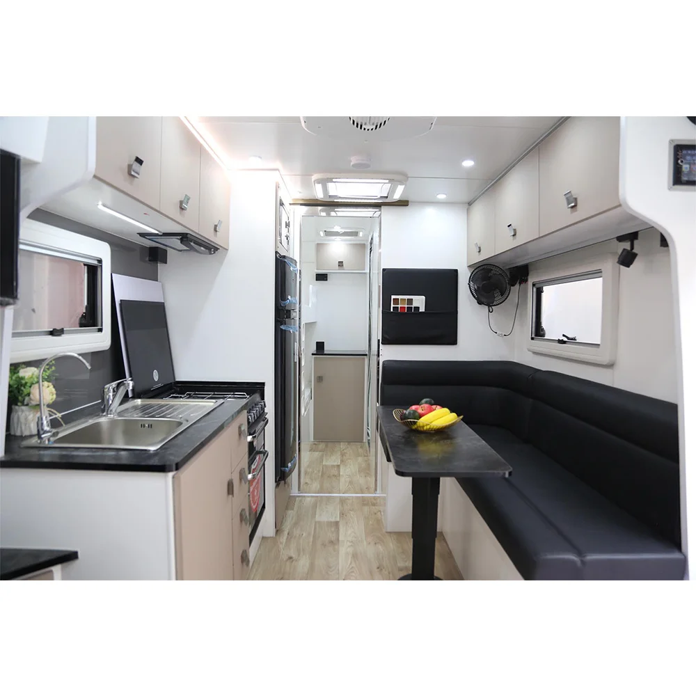 Manley Custom Outback 4-местный 5-местный внедорожный Трехместный семейный Трейлер с ванной комнатой до 2000 кг на продажу