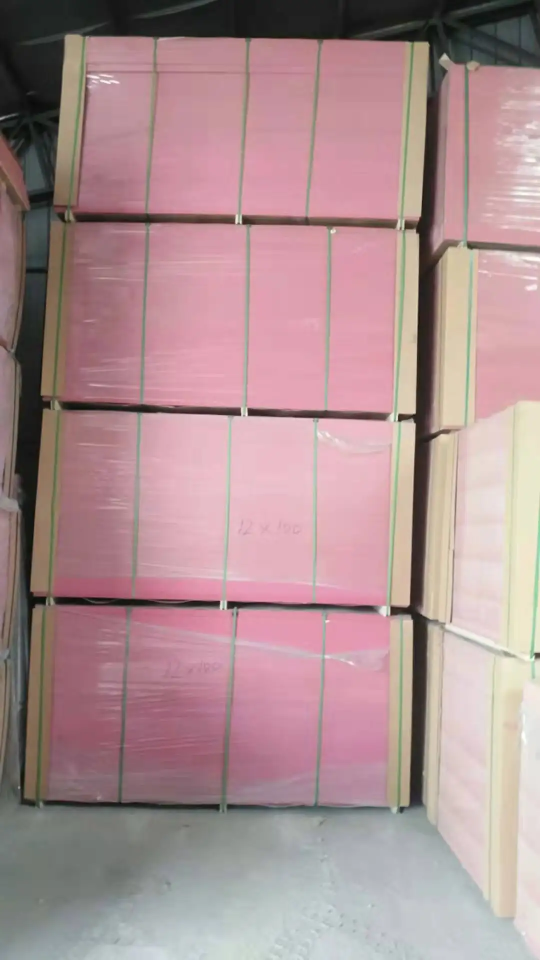 High quality  1220x2440x18mm FR fire proof  MDF /fire resistant MDF ,red color MDF for kitchens