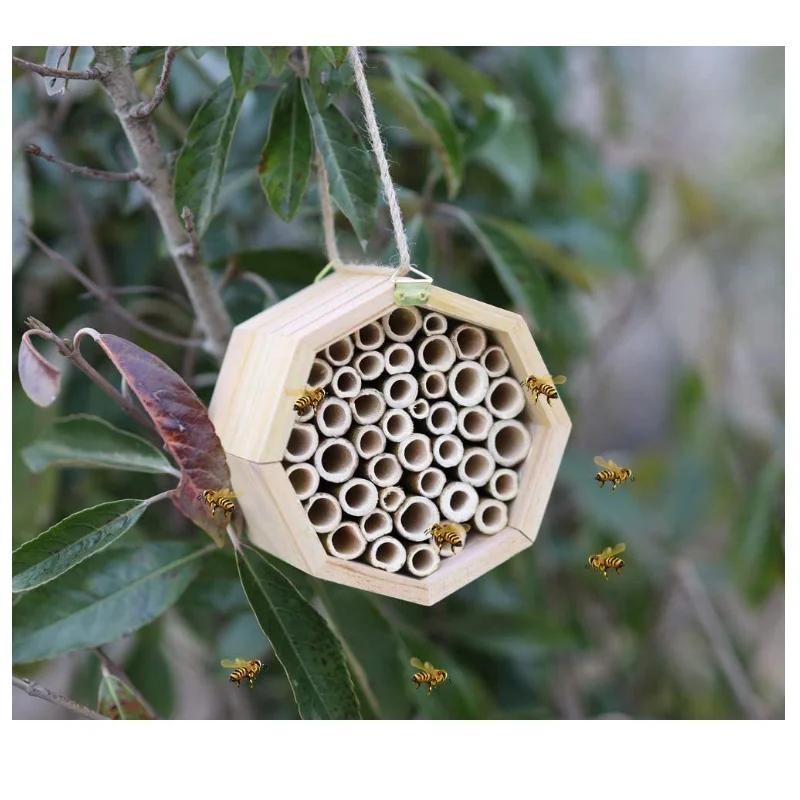 Wooden Creative Insect House Solid Wood Bee Hive Shape Insect House Honey House Bee Hive Bee Home
