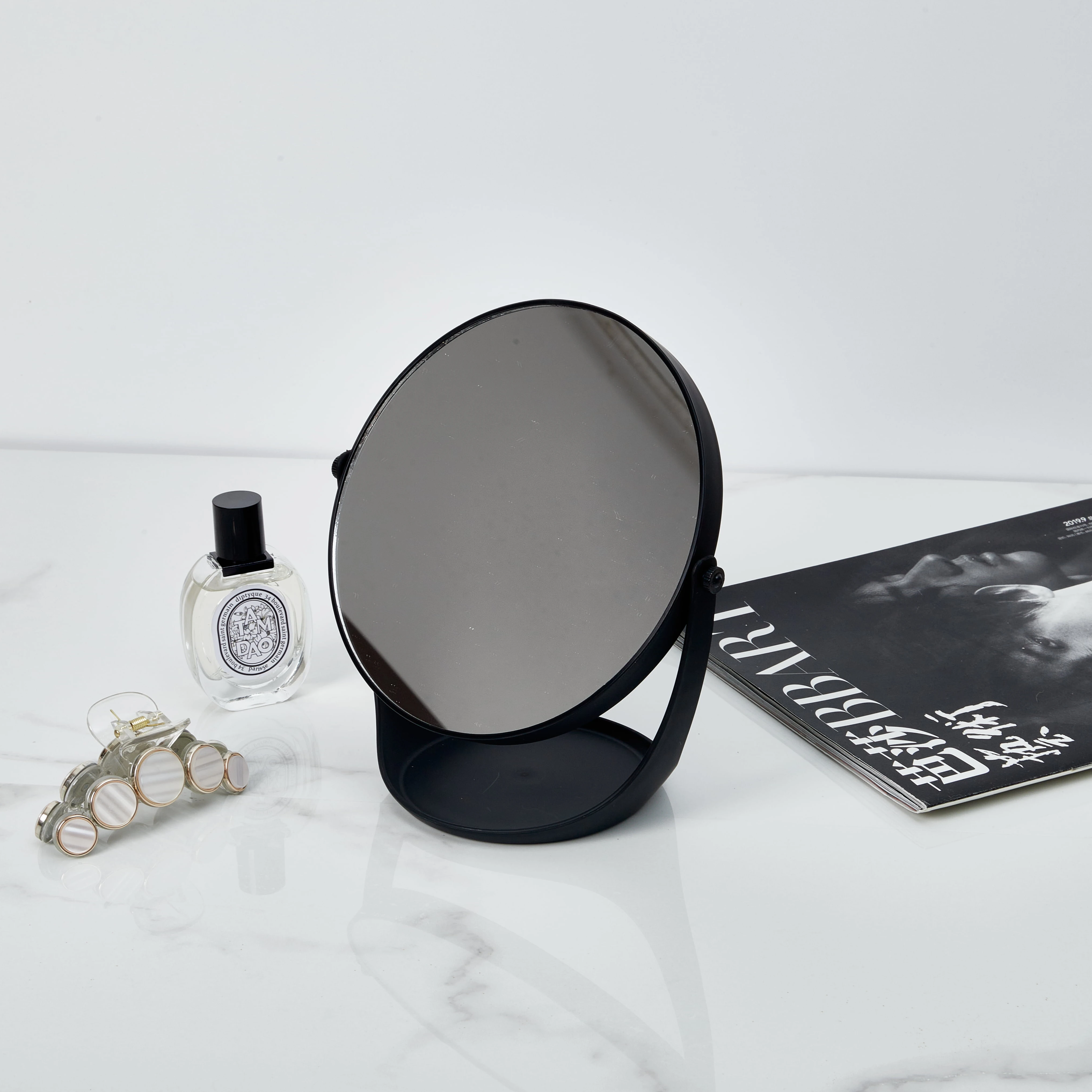 China Supplier Makeup Tools Plastic Vintage Base Designed Rotation Vanity Mirror Table Standing Makeup Mirror
