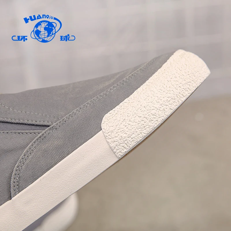 
HUANQIU2020 Wholesale Men Shoes Light Slip On Casual Shoes Male Canvas Sneaker Shoes 
