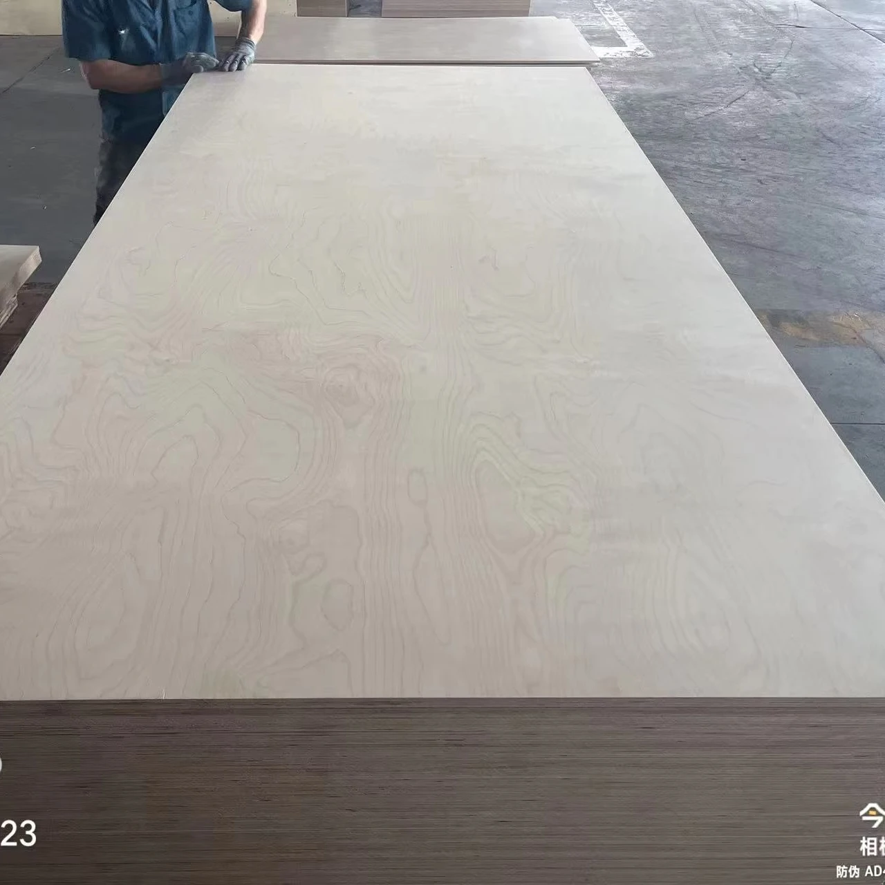 18*1250*2500 mm CC Grade Full Birch Plywood E0 Glue  Used For Furniture
