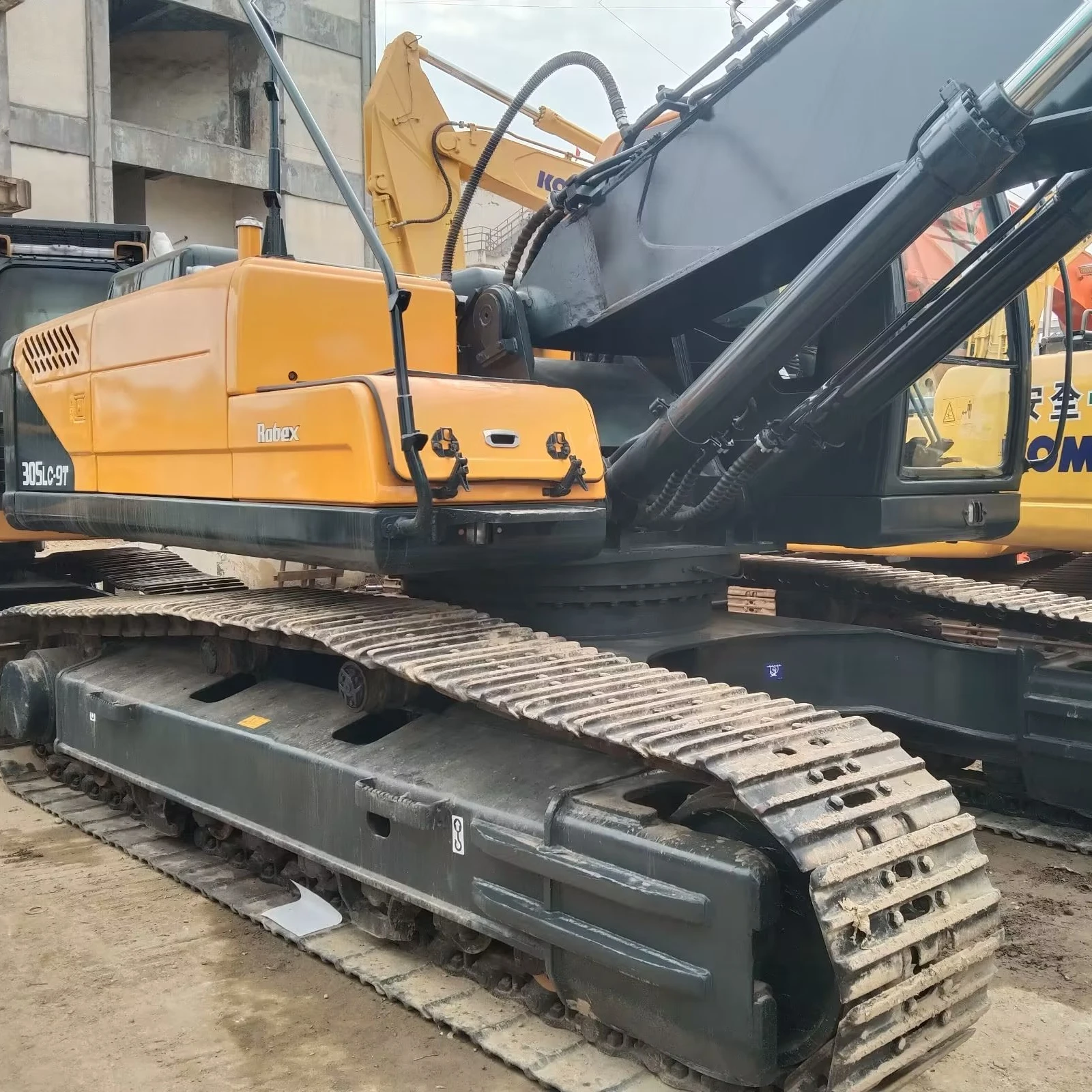 Second Hand Excavator Hyundai 305LC-9T In Good Condition With Engineering And Construction Machine For Sale