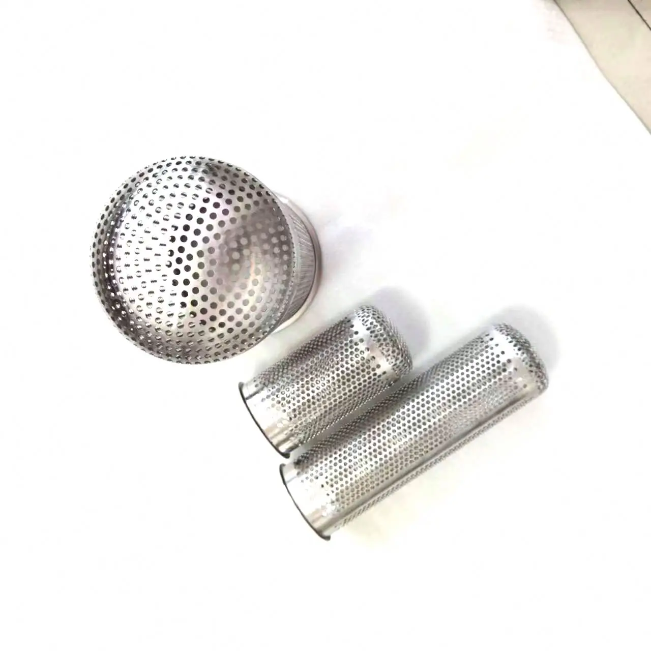 Customized 316L 304 Stainless Steel Punching Perforated Plate Composite Sintered Metal Wire Mesh Filter Cylinder Tube