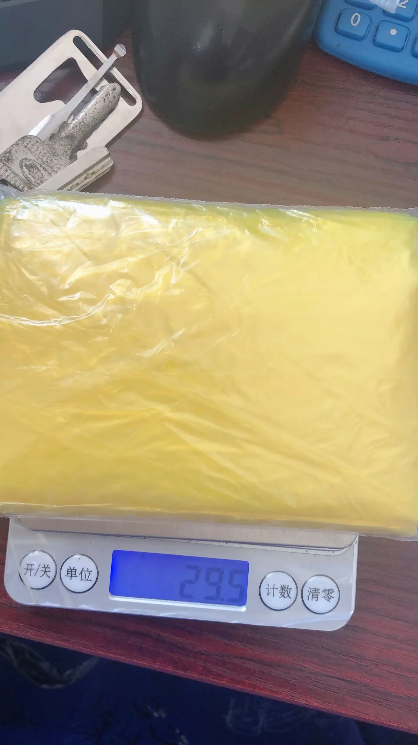 China Market Wholesale Colorful 100% Waterproof Disposable Surf Poncho Raincoat