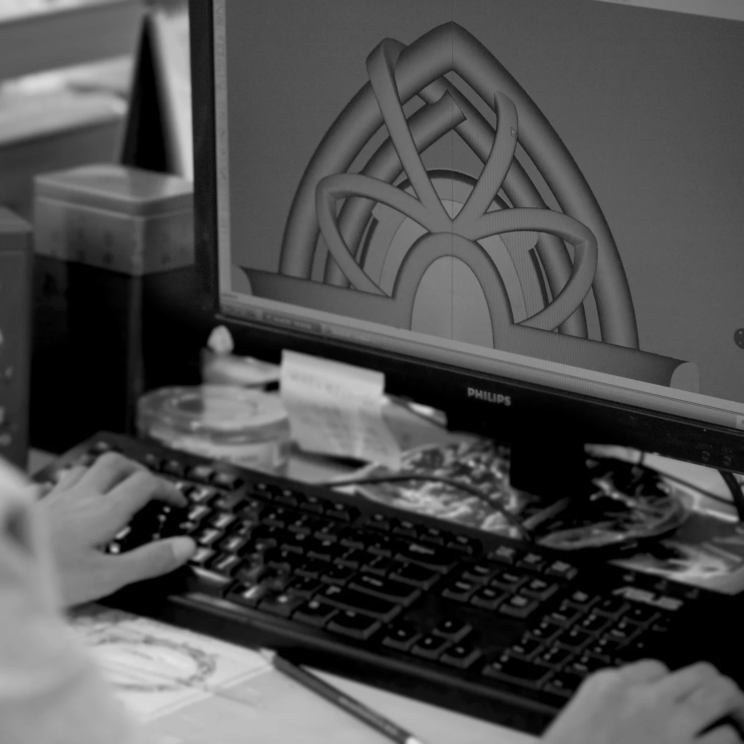 Wholesale Jewelry 18K Solid Gold Real Natural Diamond Ring Earring Necklace and Pendant ODM OEM Available