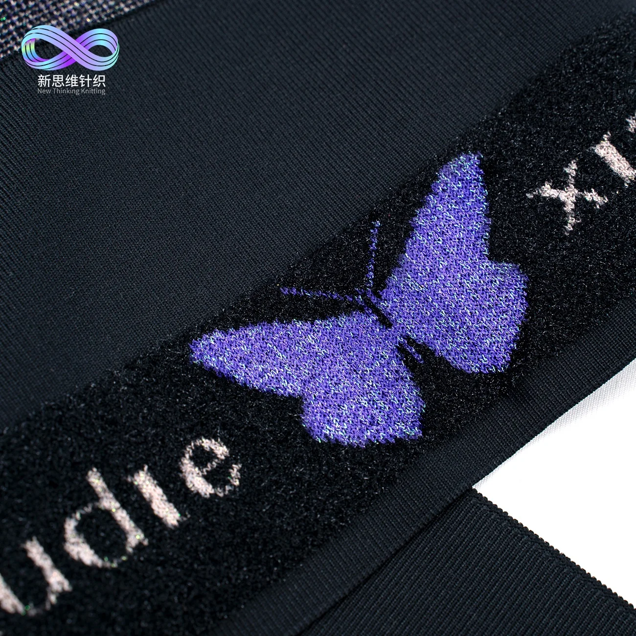 Высококачественная графическая трикотажная ткань в рубчик с отражающей нитью на заказ