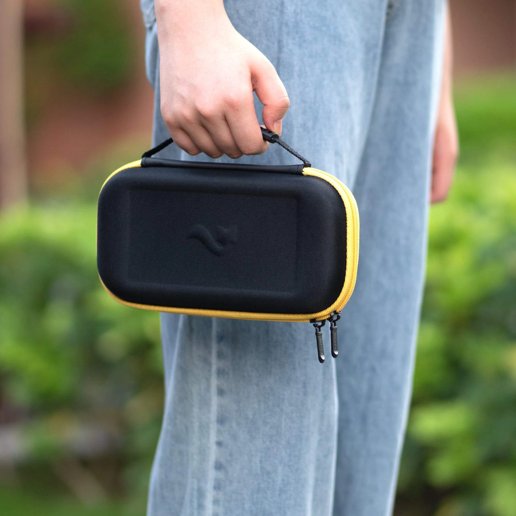 Brilliant Custom Slim Compact Eva Carrying Case for Switch Lite with 19 Game and 2 Micro SD Card Holders Switch Eva Storage Case