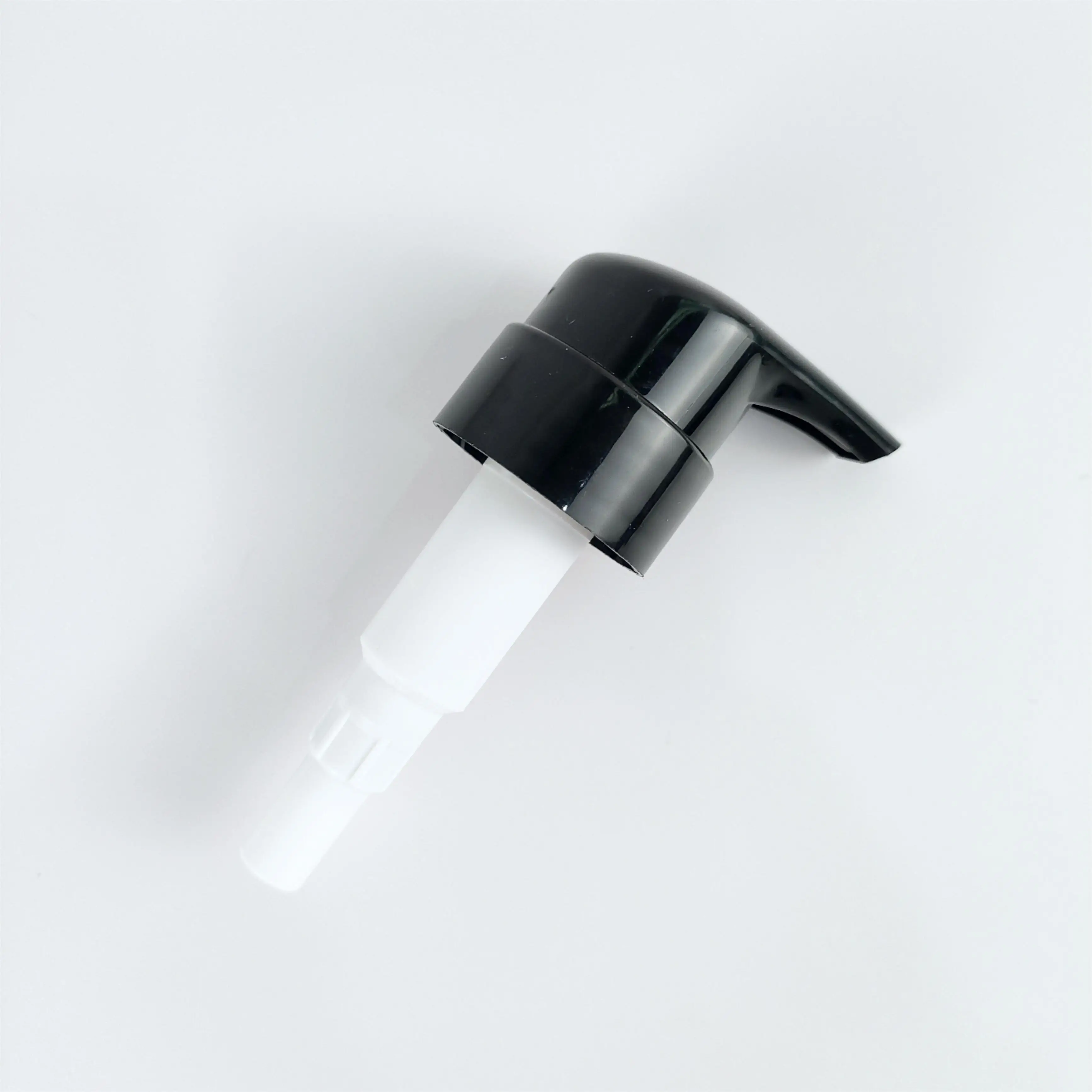 28/410 33/410 plastic lotion hand pump black lotion pump for bottle lid