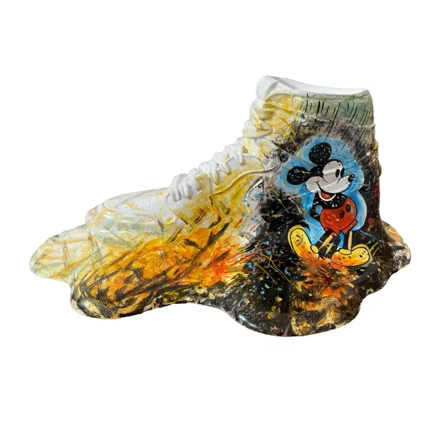 Кроссовки из смолы