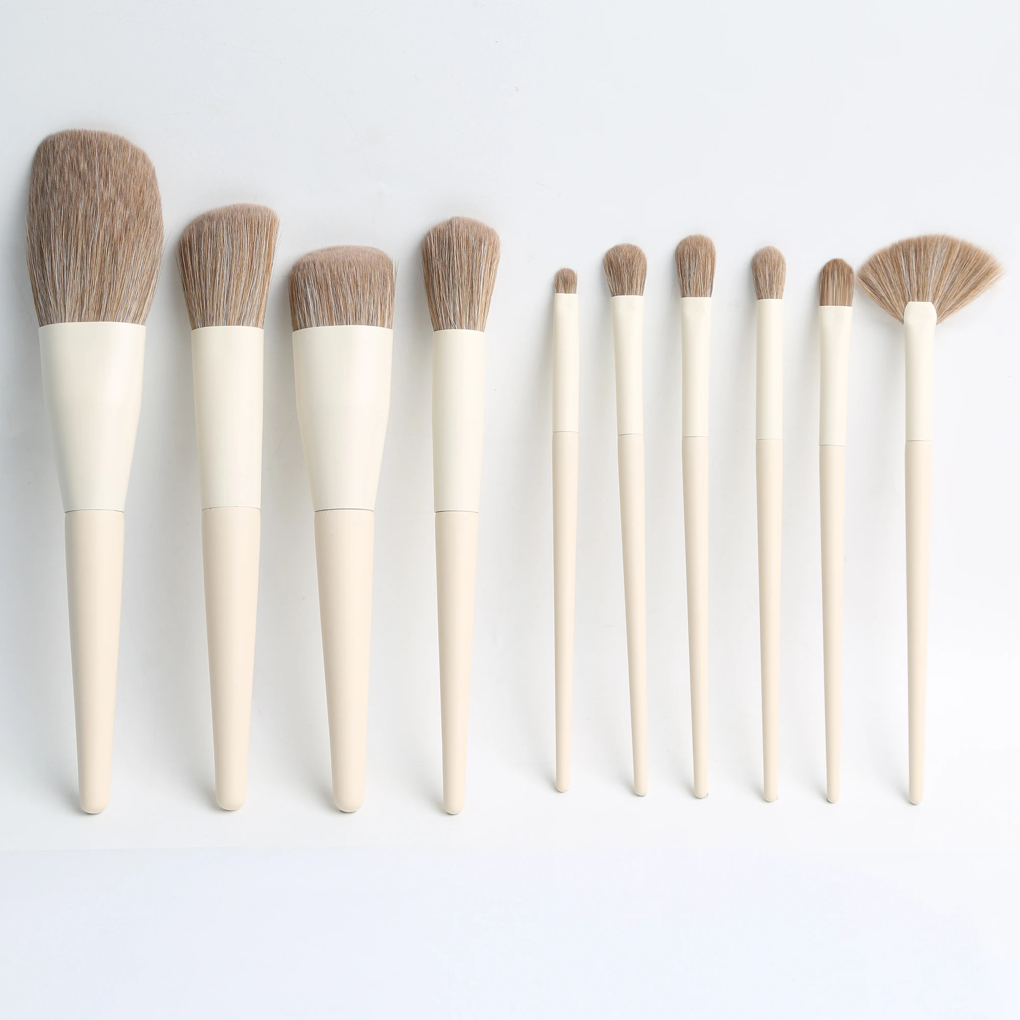 10 PCS Brochas De Maquillaje Kabuki Brushes Kit Chinese Custom Logo White Natural Wooden Handle Makeup Brush Set