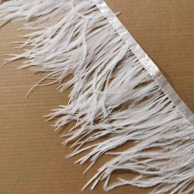 Оптовая продажа 10-15 см белые страусиные перья отделка из перьев для одежды аксессуары