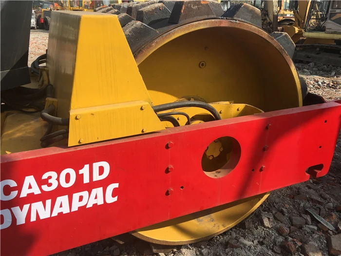 Шведский дорожный каток Dynapac ca301d ca30d ca251d ca25d 14 тонн