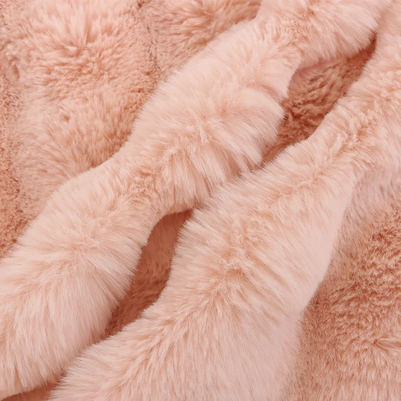 High Quality Luxury Artificial Multi Color Plush Faux Rabbit Fur Fabric Furry Material For Blanket