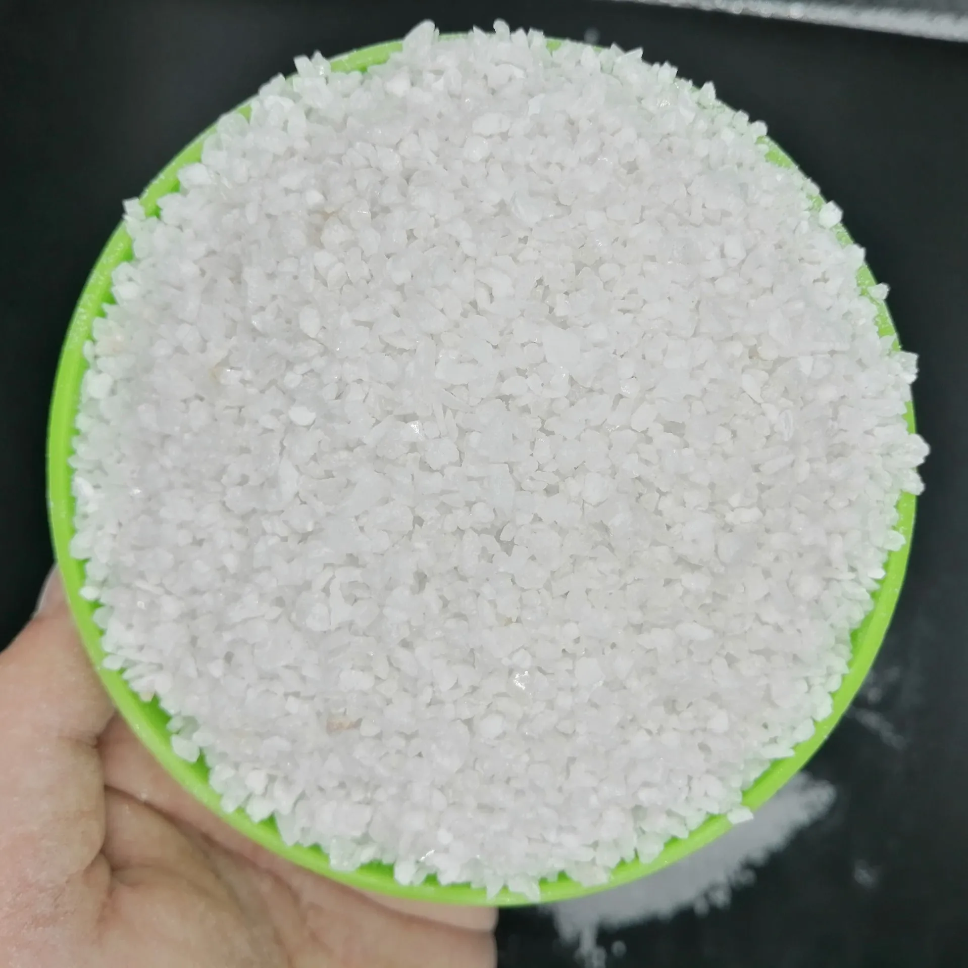 High Whiteness Limestone Granular 2-3mm for Chicken Laying Hens Vietnam origin