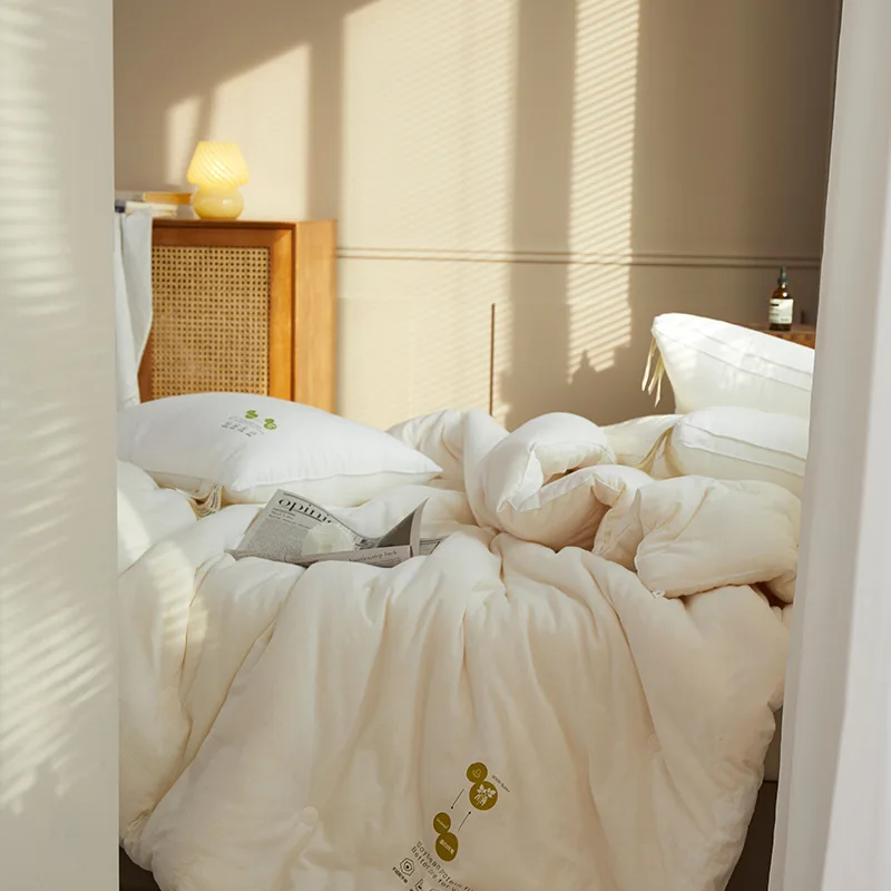 Hot sale Japanese Soft Single Double Bedding Spring And Autumn Pure Cotton Warm Down Soybean Fiber Quilting Quilt For Home Hotel